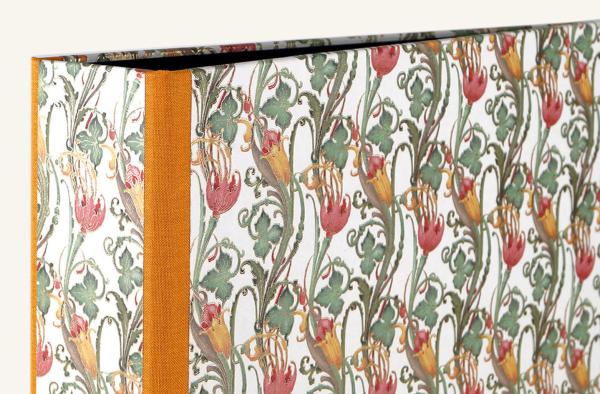 Brilliant colors, noble cover, long durability, folder of "Schreibweise"